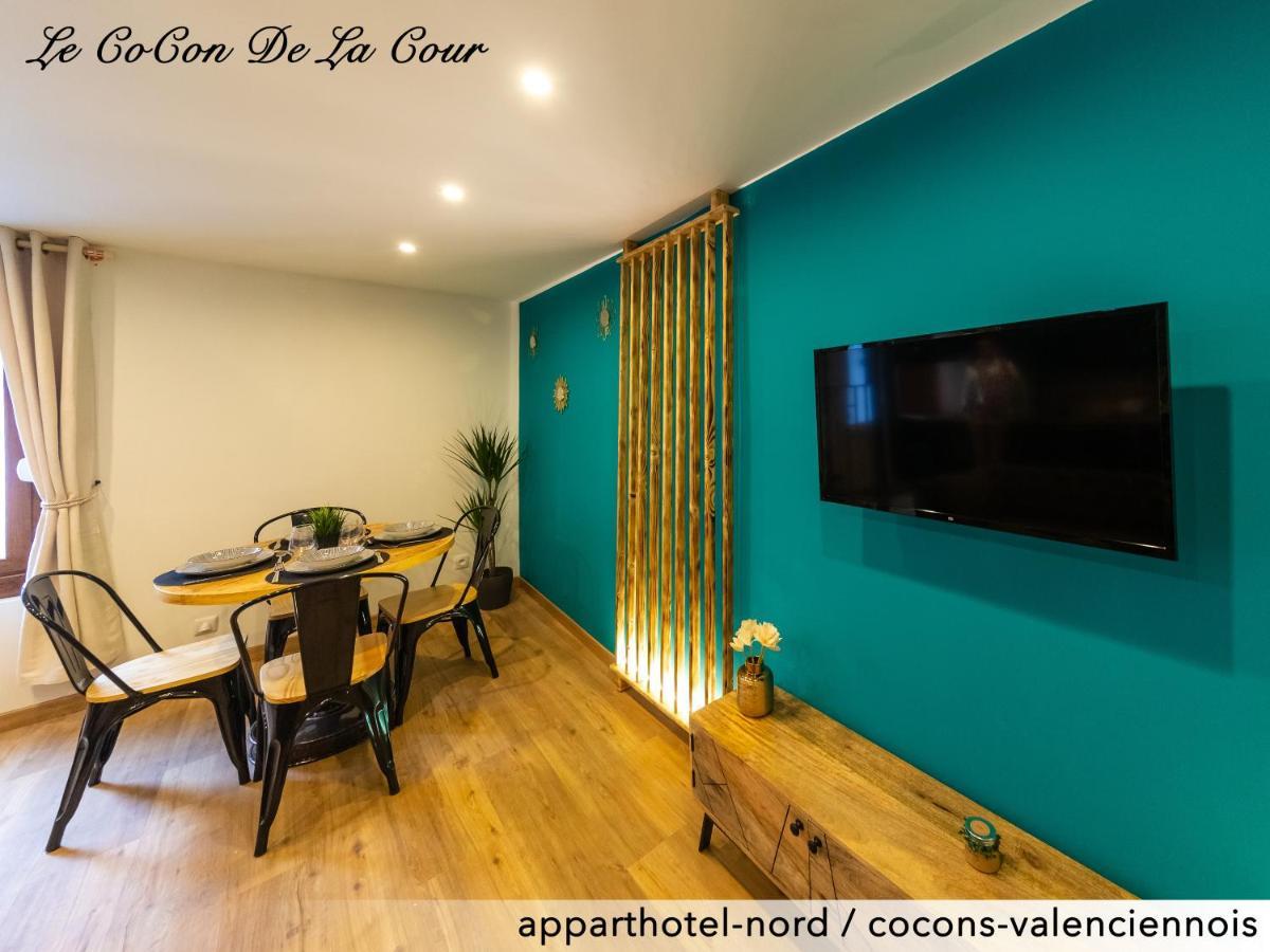 Le Cocon De La Cour Apartman Valenciennes Kültér fotó