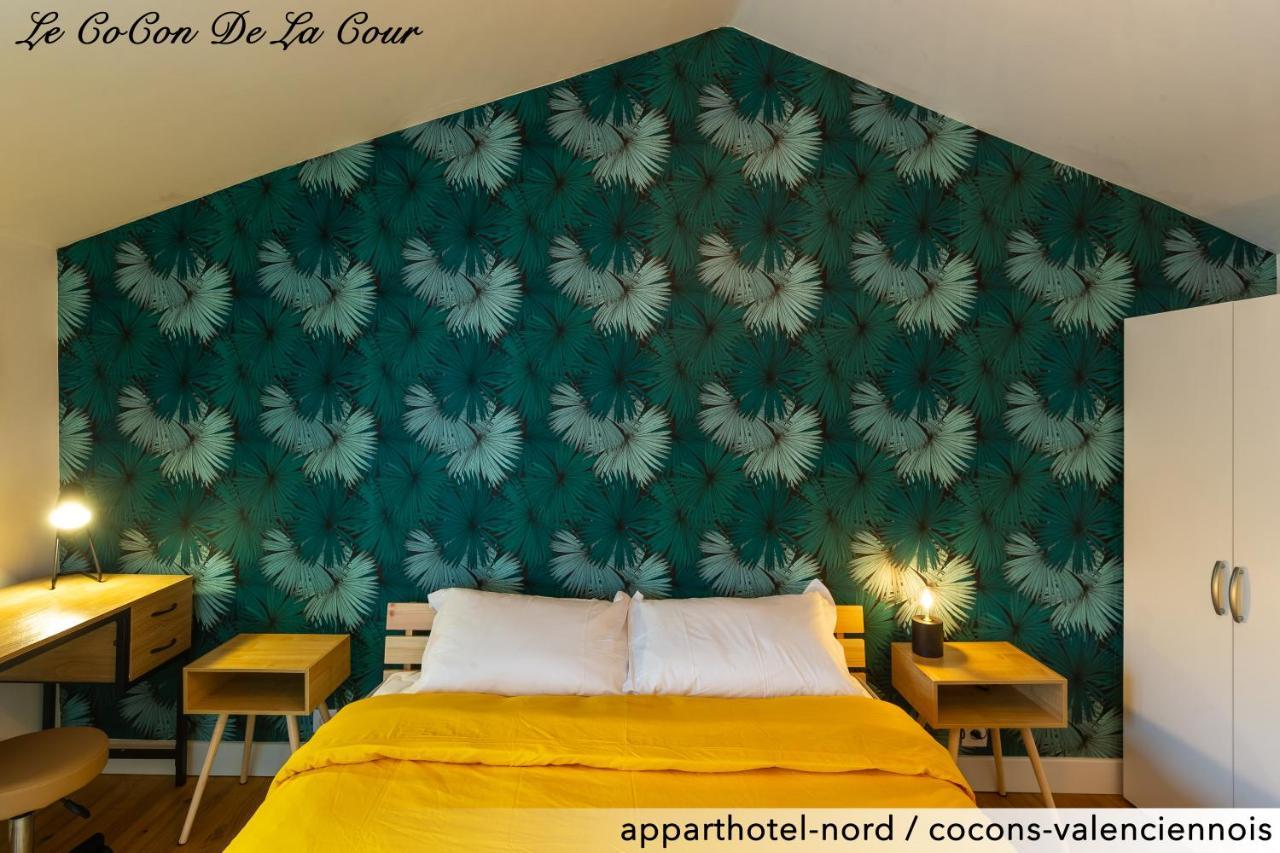 Le Cocon De La Cour Apartman Valenciennes Kültér fotó