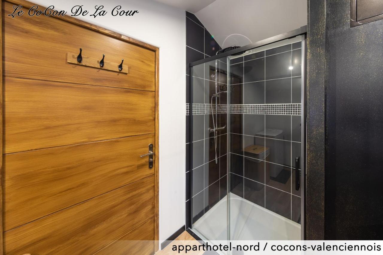 Le Cocon De La Cour Apartman Valenciennes Kültér fotó