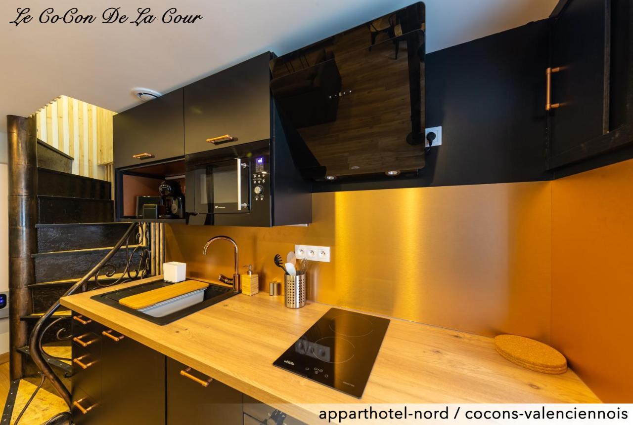 Le Cocon De La Cour Apartman Valenciennes Kültér fotó